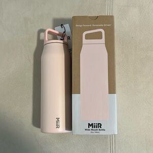 Miir 32 oz Wide Mouth Bottle in Cherry Blossom